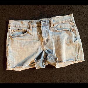 Levi’s Lightwash Jean Shorts